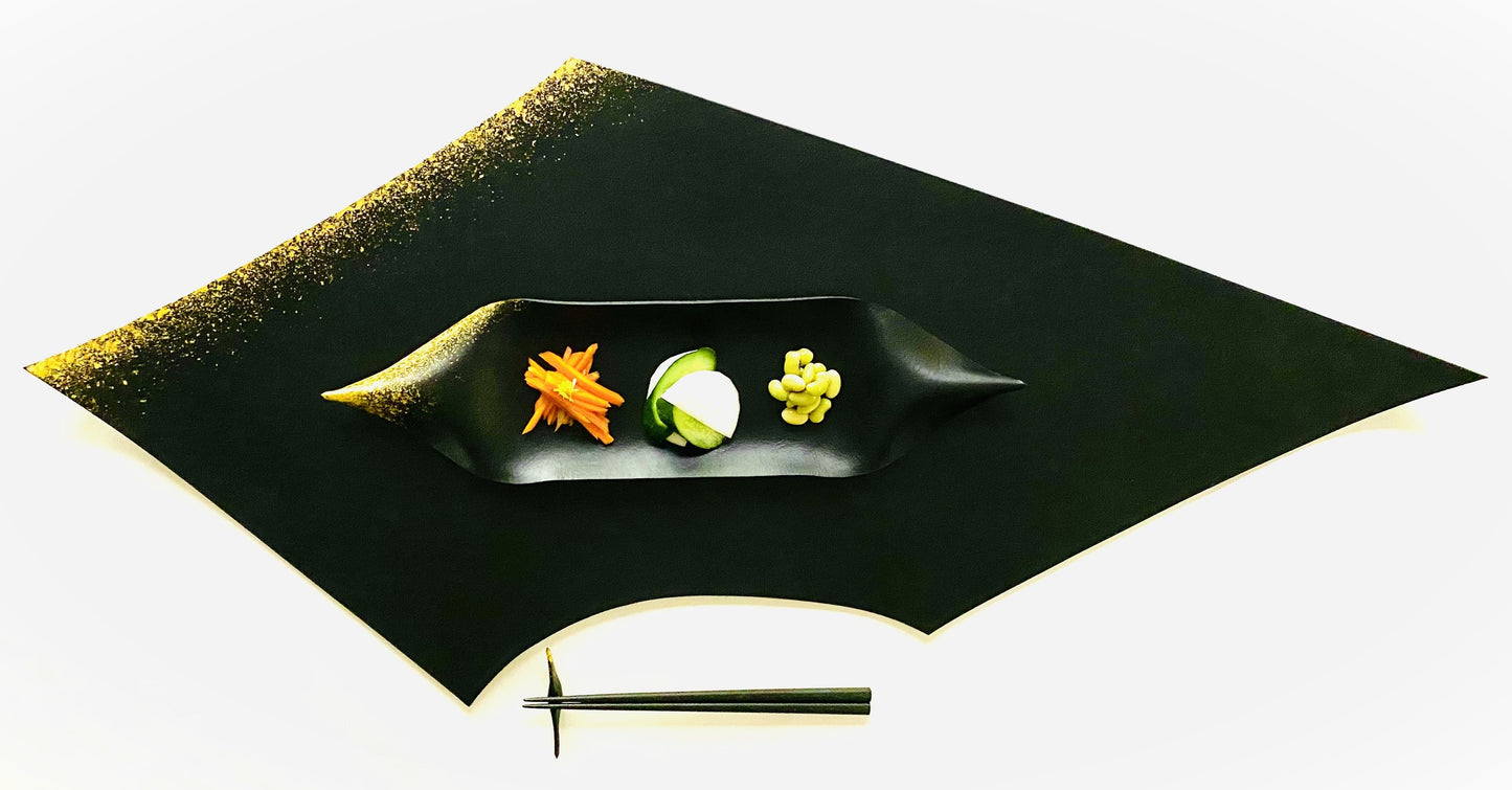 Leather and lacquer placemat "Oboro"
