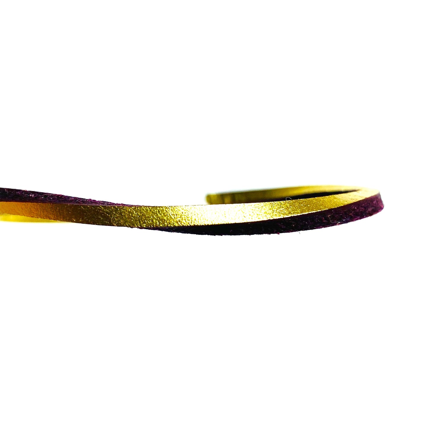 Lacquer and leather bangle, gold
