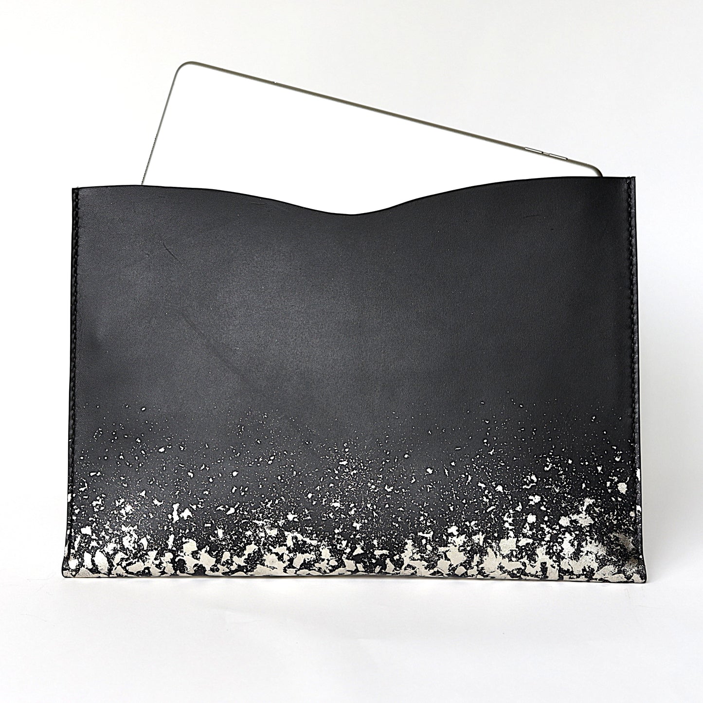 Leather and lacquer iPad sleeve case "Kasumi"