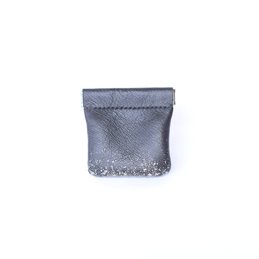 Leather and lacquer coin case "Kasumi"